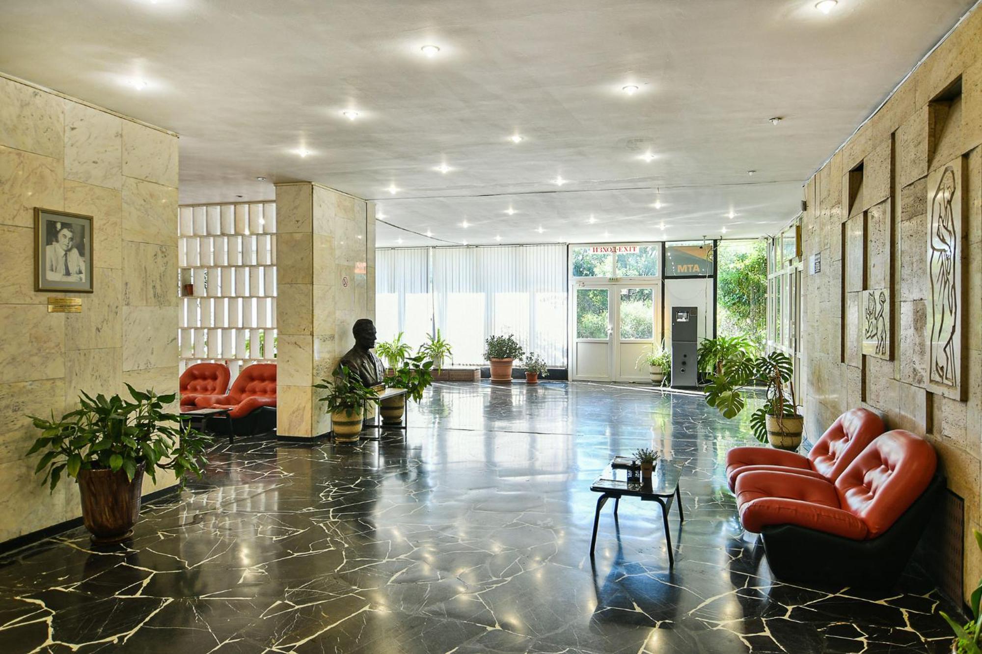 International Home Of Scientists Joliot Curie Άγιος Κωνσταντίνος και Ελένη Εξωτερικό φωτογραφία